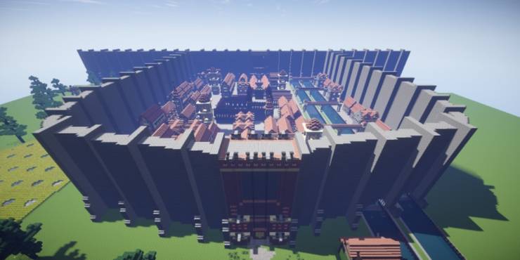 Minecraft Meets Attack On Titan 10 Custom Maps That Are Incredible